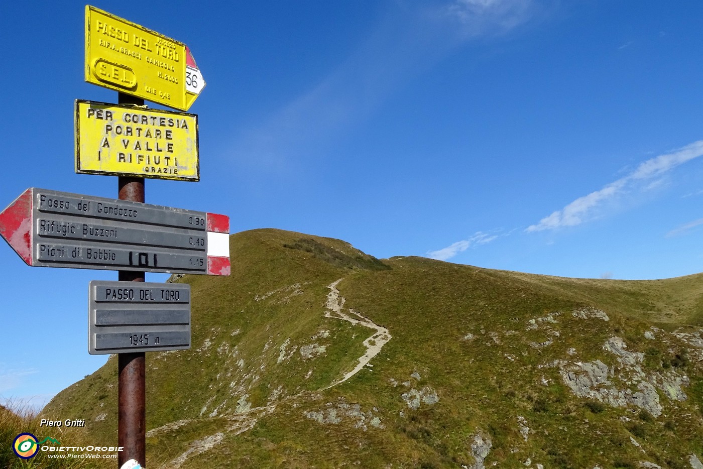 23 Al Passo del Toro (1945 m).JPG